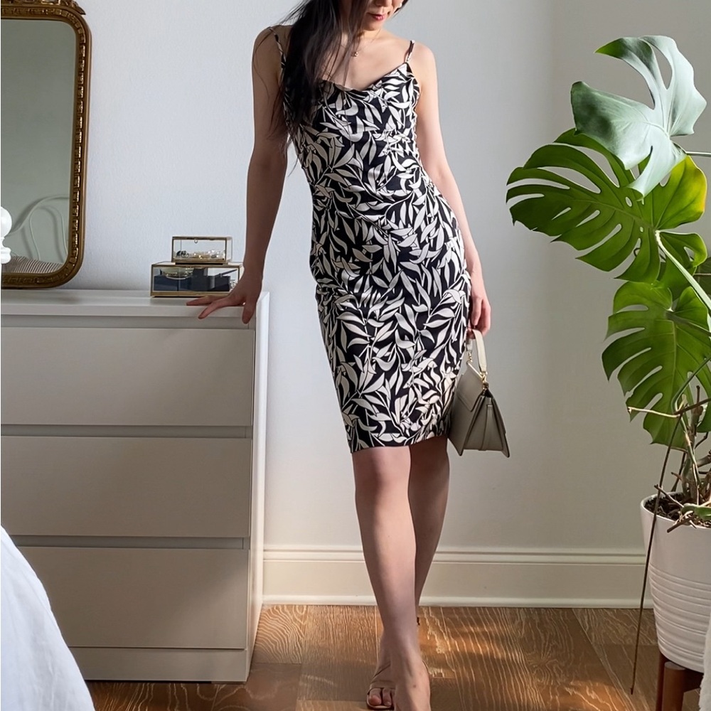 DVF Annette Island Leave Black/White 100% Silk Cowl Neck Slip Dress Size 0
